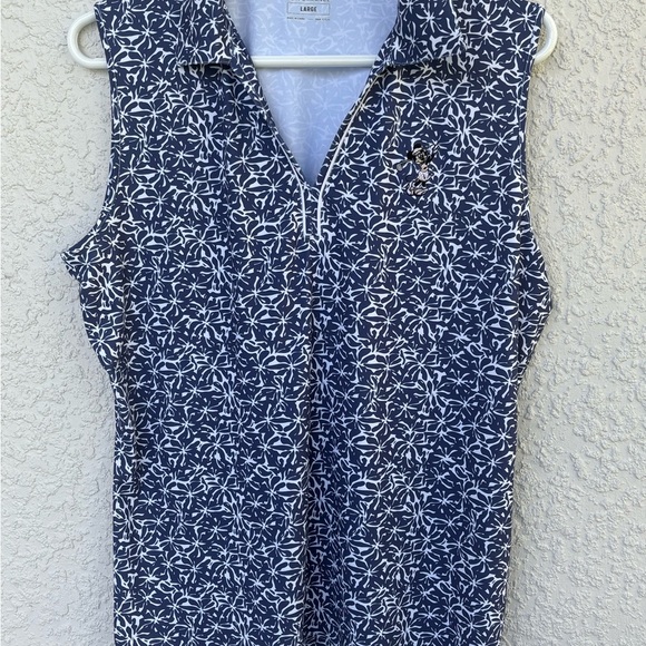 Disney Blue and‎ White tank - Picture 2 of 7